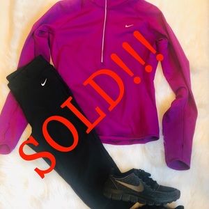 SOLD!!! Nike capri leggings size S